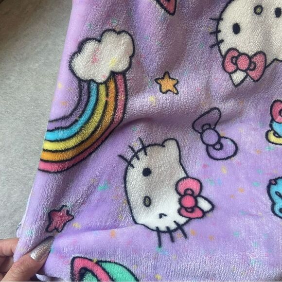 Hello Kitty Blanket - Purple with Planets, Bows and Rainbows - Picture 5 of 9